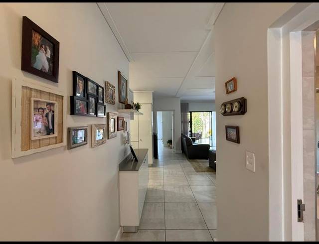 3 BEDROOM APARTMENT FOR SALE IN THE POLOFIELDS